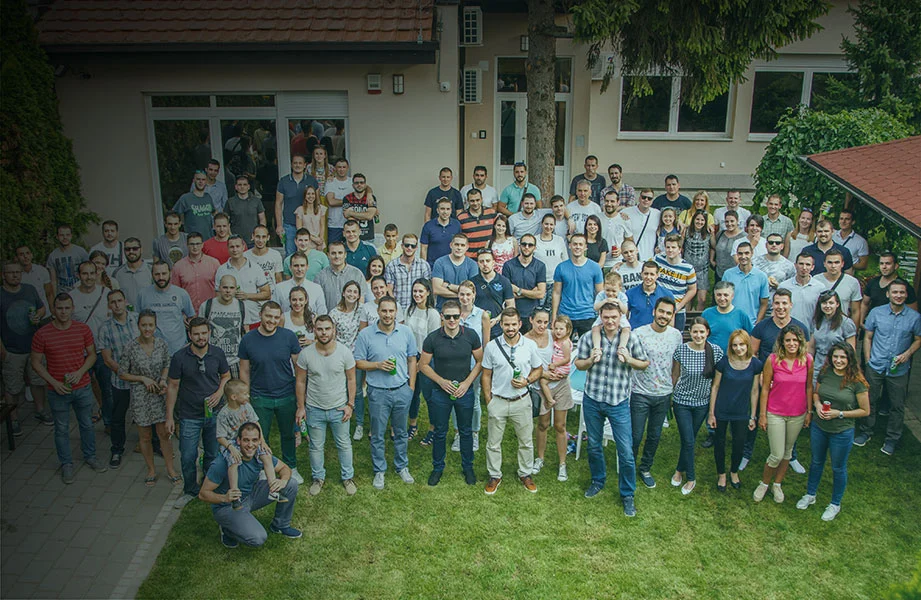 codolis about header background